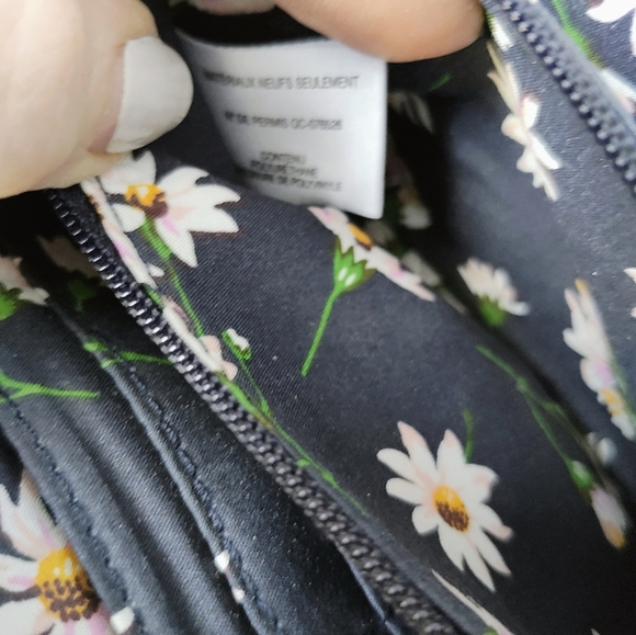 Vera Bradley Sunflower Wallet - Picture 10 of 15